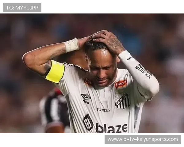 内马尔在社媒举办摄影展，展现生活中真实美好瞬间