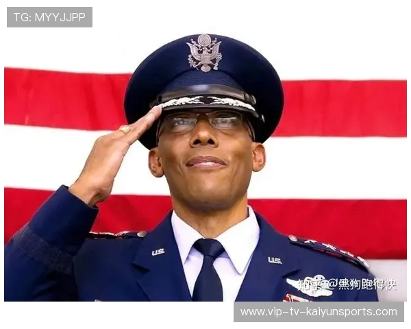 布朗承担高强度进攻任务