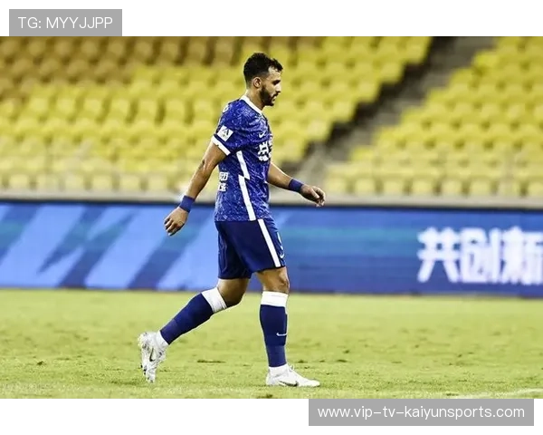 河南队卡多索立功，球迷为传奇送上崇高敬意